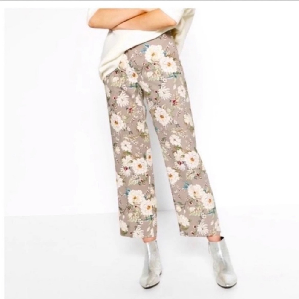 Zara Basic Cropped Wide Leg Floral Pants